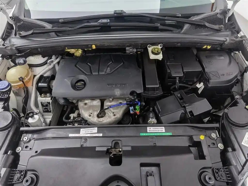 Citroën C4 Sega 2016 1.6L Manual Comfort Edition — миниатюра 6