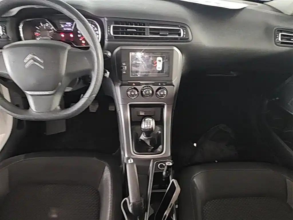 Citroën C4 2018 1.6L Manual Comfort Edition — миниатюра 13
