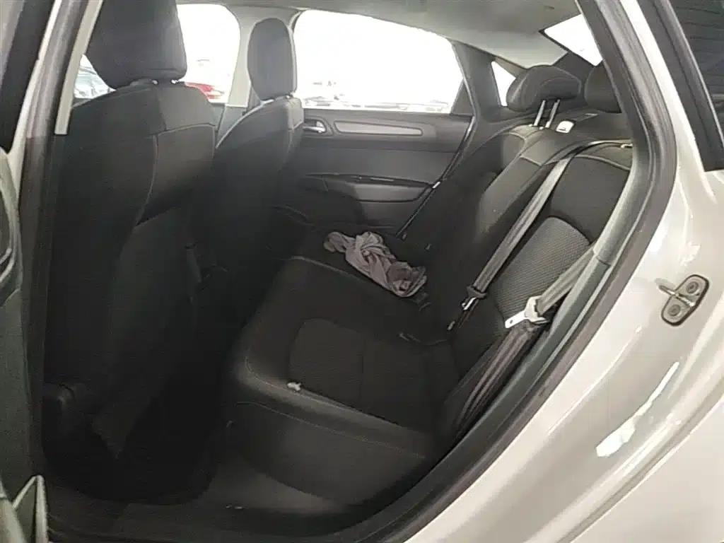 Citroën C4 2018 1.6L Manual Comfort Edition — миниатюра 17