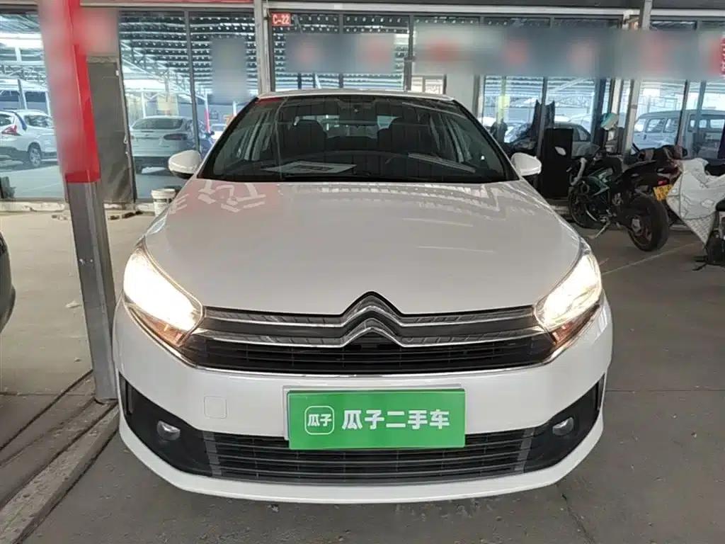 Citroën C4 2018 1.6L Manual Comfort Edition — миниатюра 3