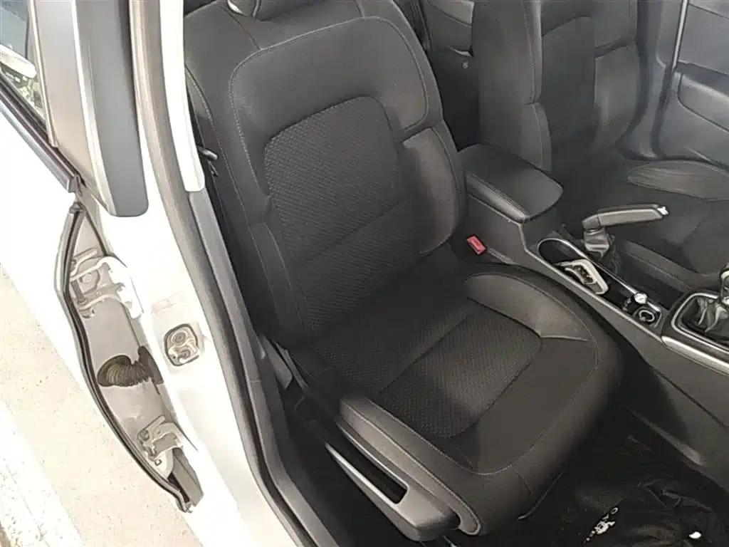 Citroën C4 2018 1.6L Manual Comfort Edition — миниатюра 25