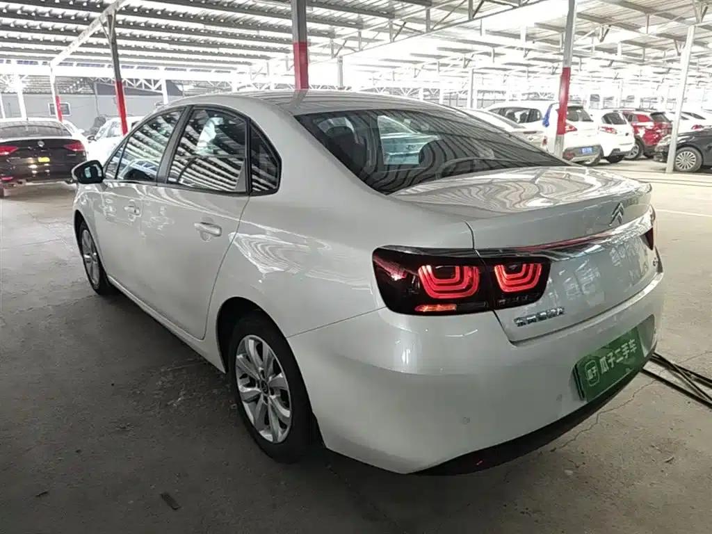 Citroën C4 2018 1.6L Manual Comfort Edition — миниатюра 5