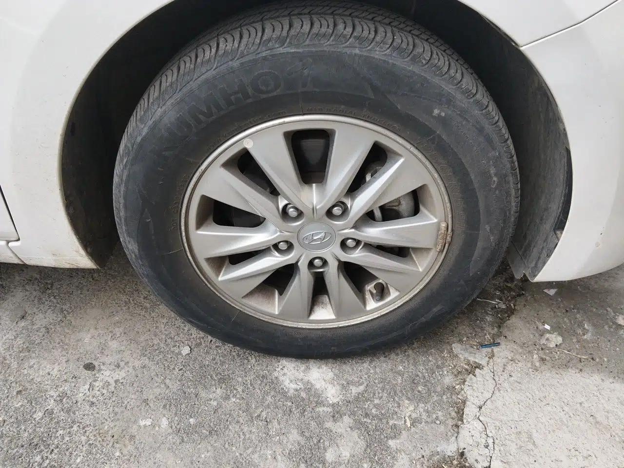 Hyundai Celesta 2020 1.6L Automatic GL Enjoyable Edition — миниатюра 8