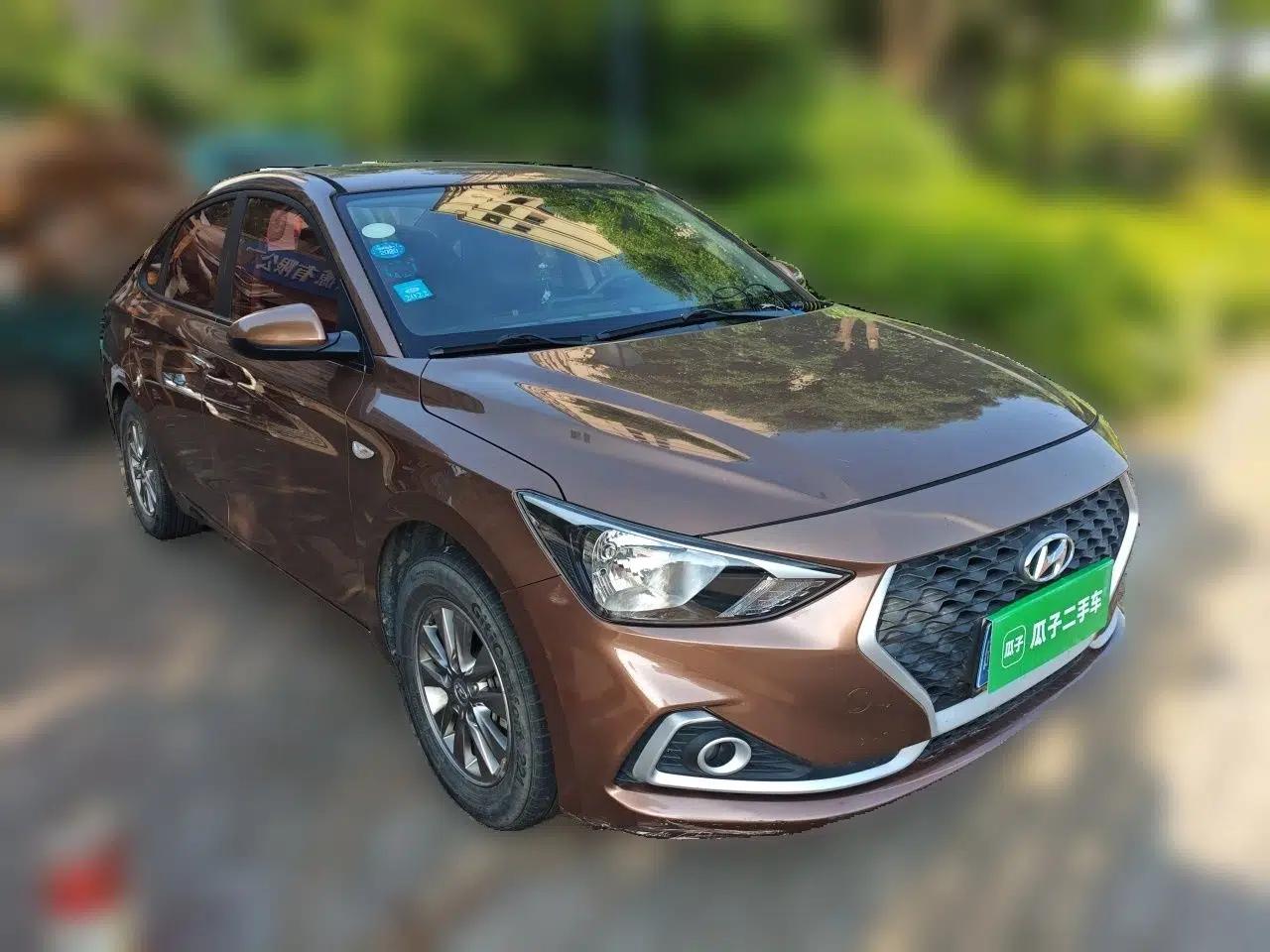 Hyundai Celesta 2017 1.6L Automatic Enjoyment Version GLS — миниатюра 3