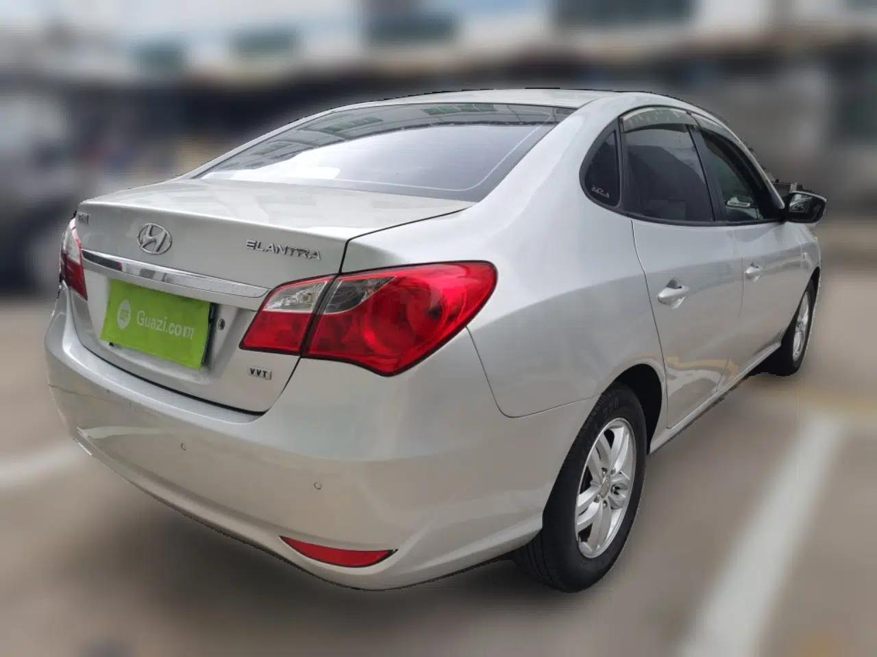 Hyundai Celesta 2011 1.6L Automatic Comfort Edition — миниатюра 6