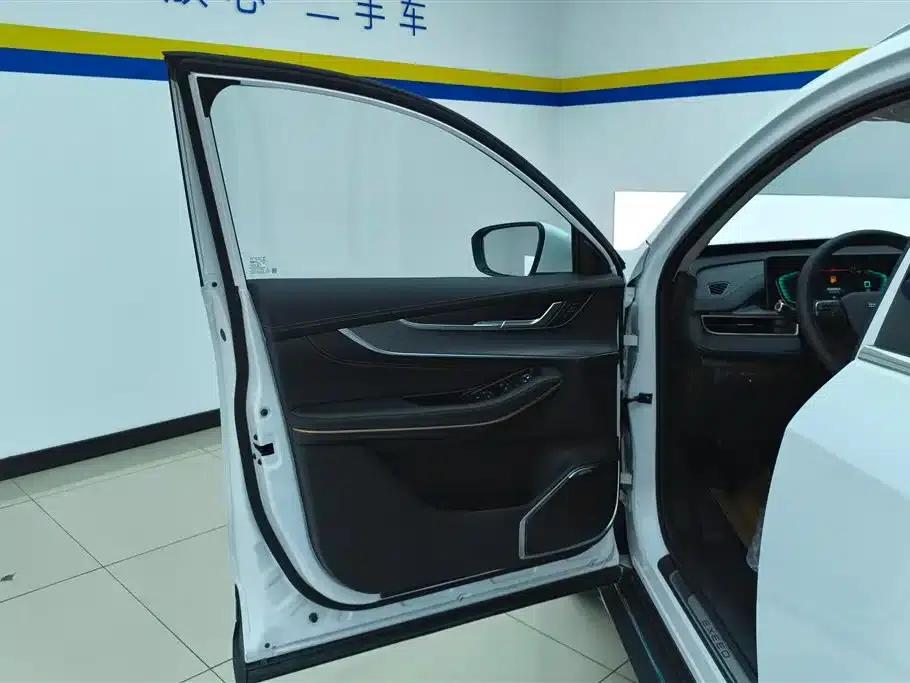 Exeed C-DM 2022 1.5TCI-DHT 105KM Wind Chaser Edition — миниатюра 7