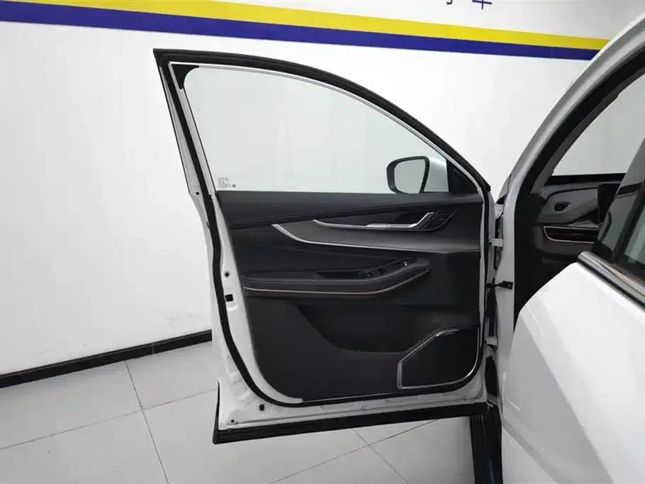 Exeed C-DM 2022 1.5TCI-DHT 105KM Wind Chaser Edition — миниатюра 7