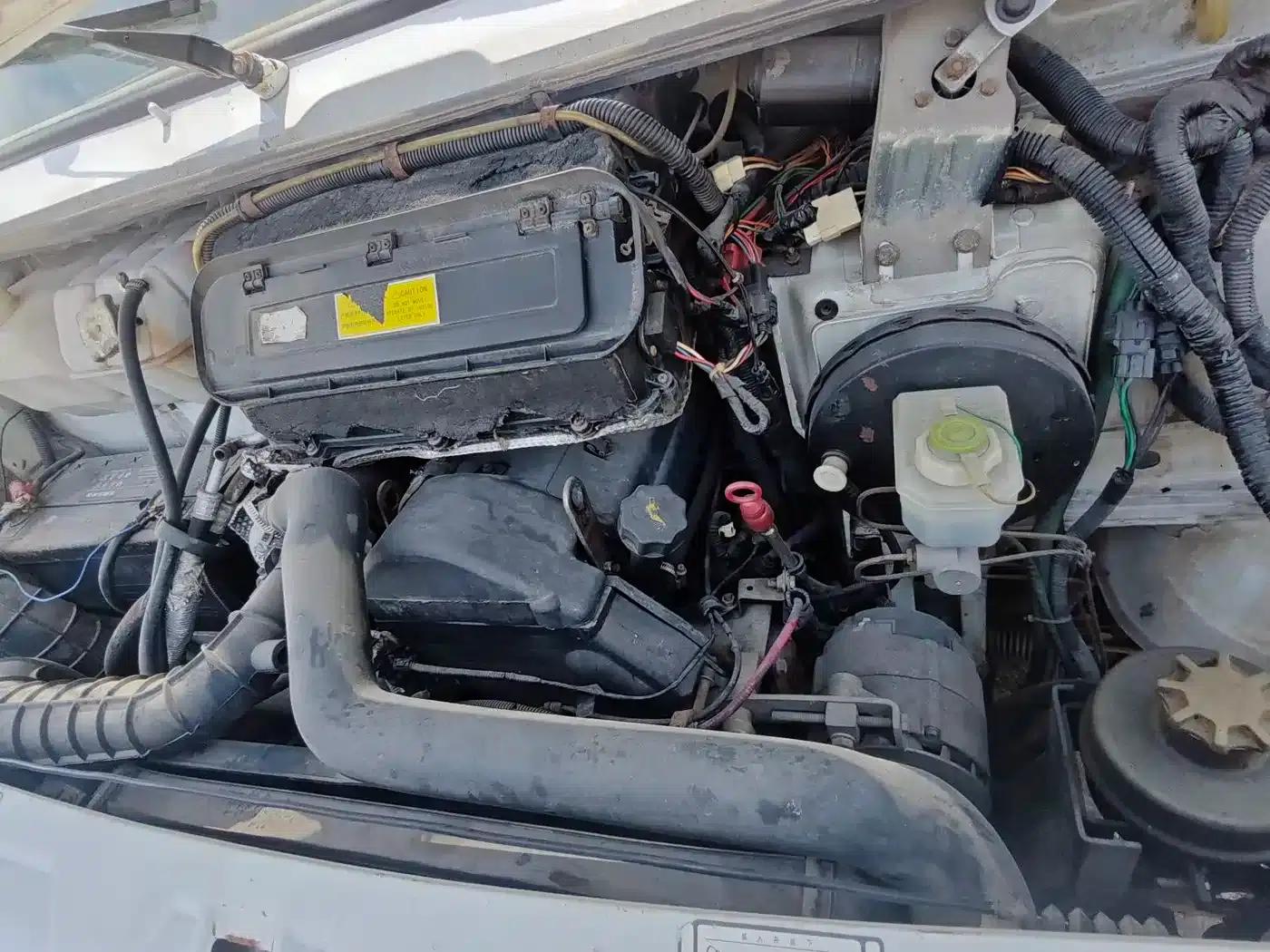 Iveco DeYi 2009 Model 2.5T-A35 7-Seater — миниатюра 12