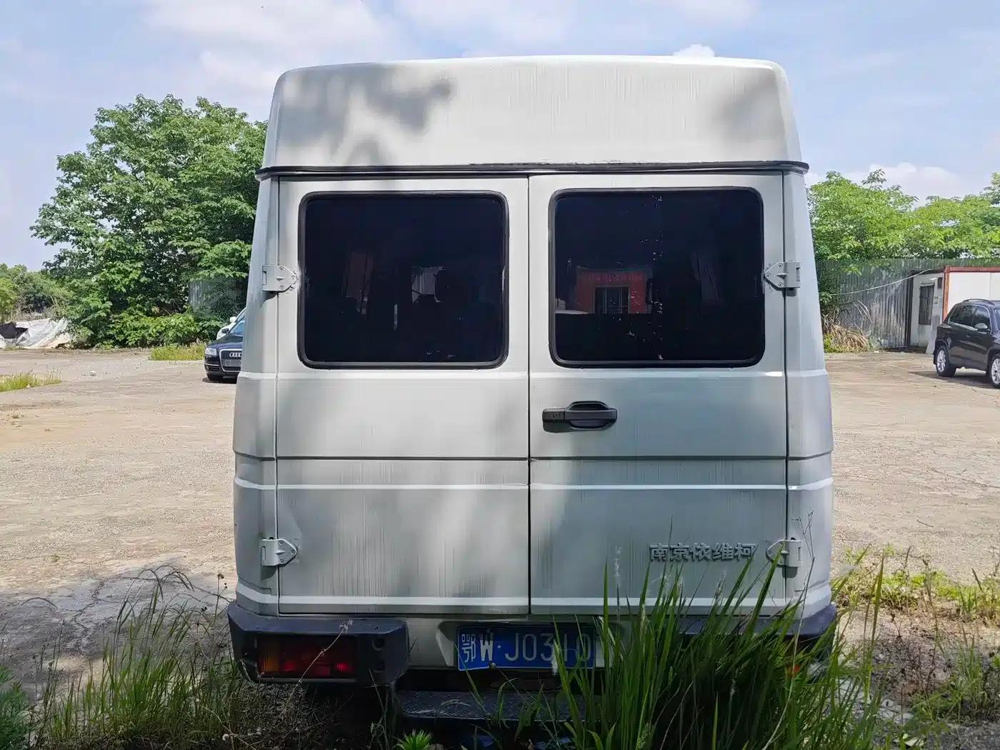 Iveco DeYi 2009 Model 2.5T-A35 7-Seater — миниатюра 7