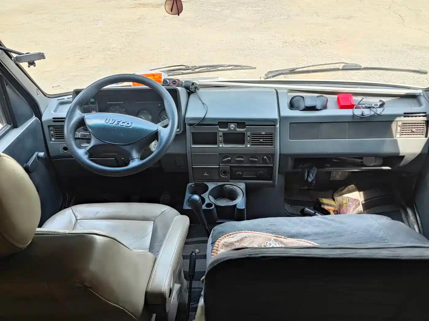 Iveco DeYi 2009 Model 2.5T-A35 7-Seater — миниатюра 8