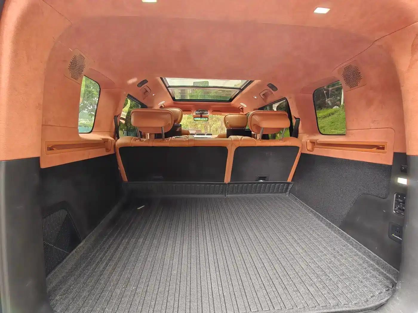 Looking up at the 2023 U8 Luxury Edition — миниатюра 27