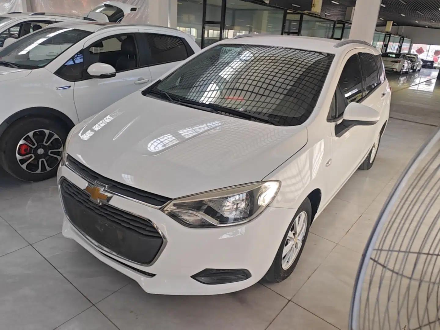Chevrolet Lova RV 2016 1.5L Automatic Comfort Edition — миниатюра 1