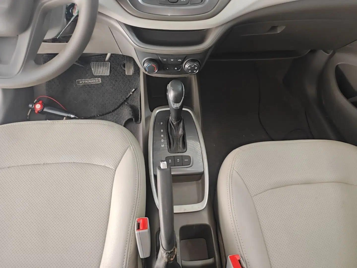 Chevrolet Lova RV 2016 1.5L Automatic Comfort Edition — миниатюра 16
