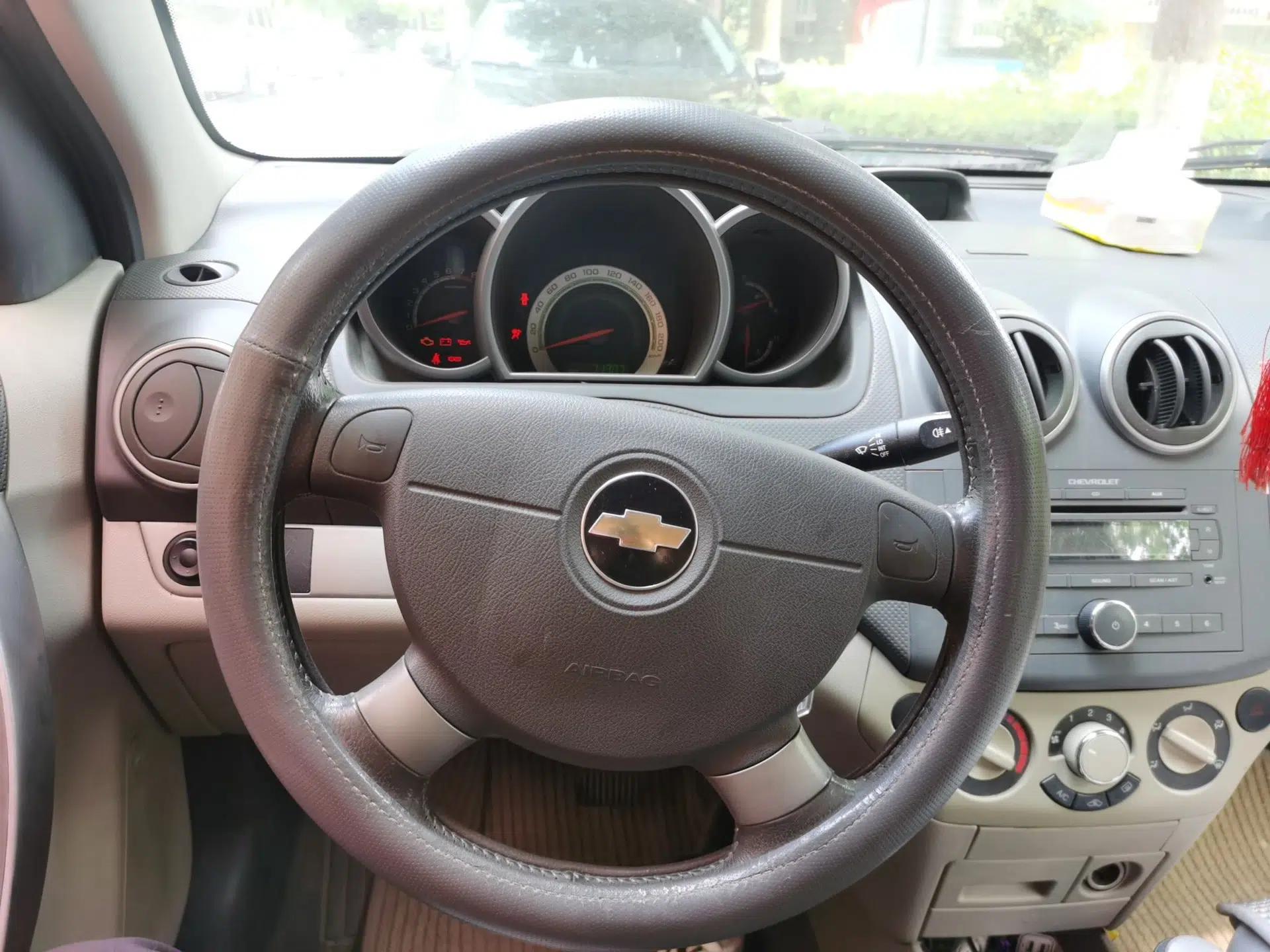 Chevrolet Lova 2010 1.6 AT Style Edition — миниатюра 11