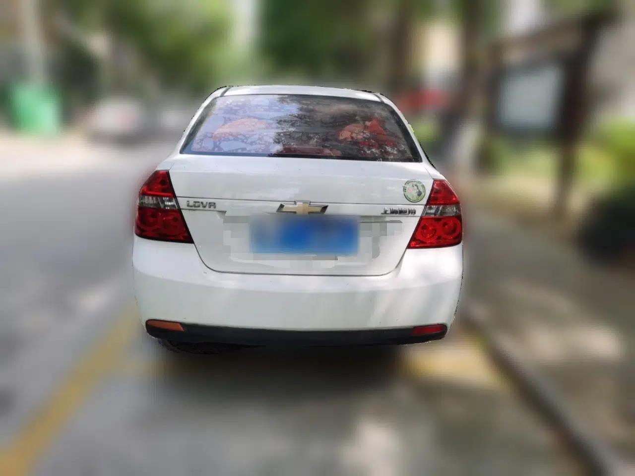 Chevrolet Lova 2010 1.6 AT Style Edition — миниатюра 5