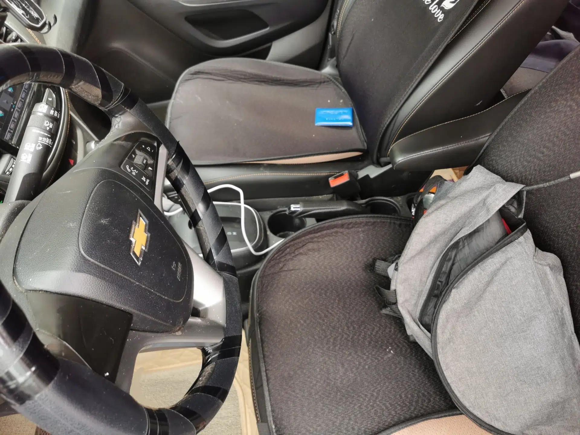Chevrolet Trax 2018 330T Automatic Two-Wheel Drive Luxury Model — миниатюра 16