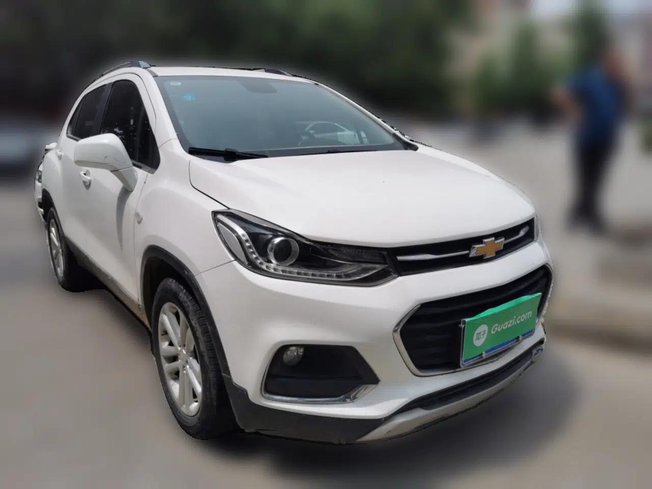 Chevrolet Trax 2018 330T Automatic Two-Wheel Drive Luxury Model — миниатюра 3