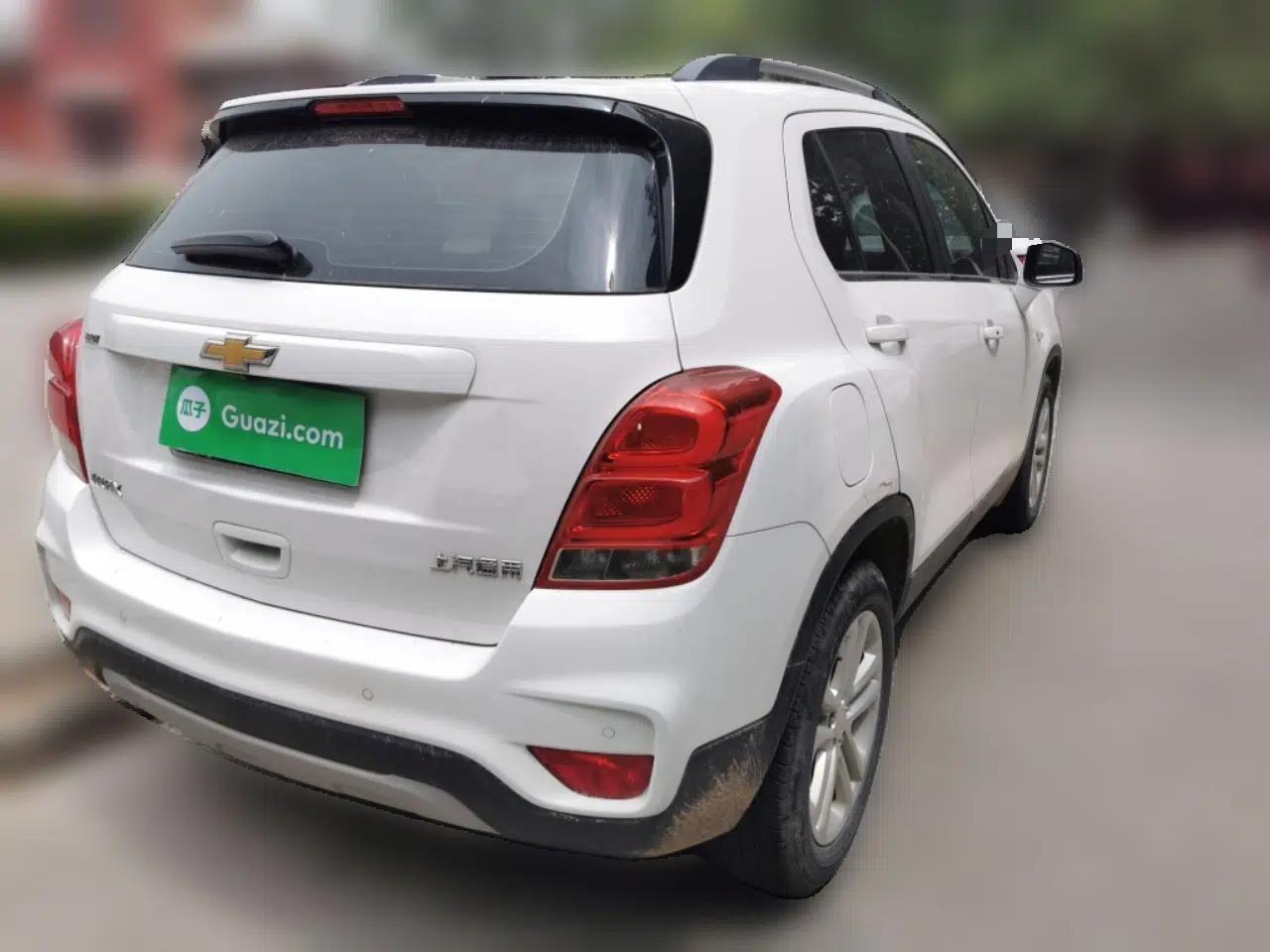 Chevrolet Trax 2018 330T Automatic Two-Wheel Drive Luxury Model — миниатюра 6