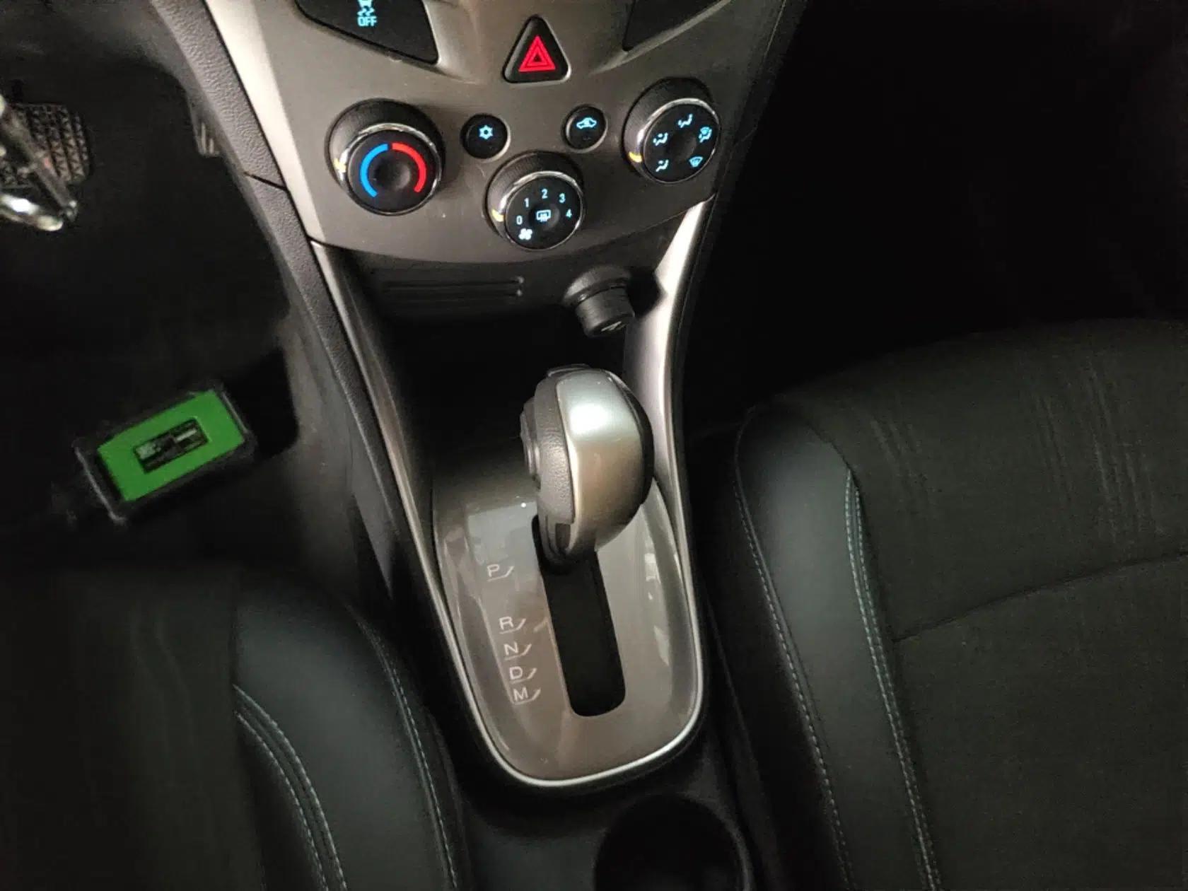 Chevrolet Trax 2016 1.4T Automatic Two-Wheel Drive Luxury Version — миниатюра 17
