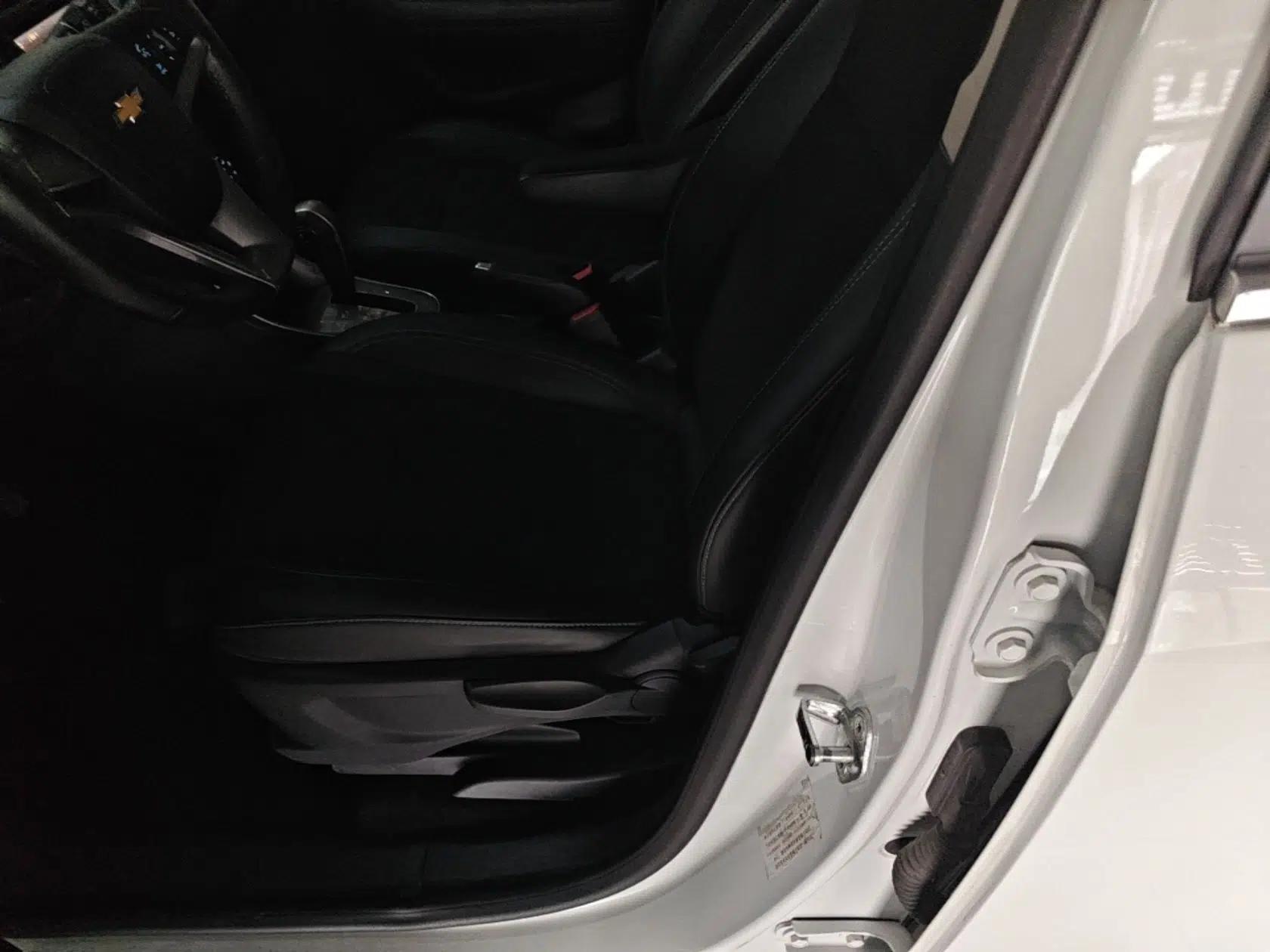 Chevrolet Trax 2016 1.4T Automatic Two-Wheel Drive Luxury Version — миниатюра 18