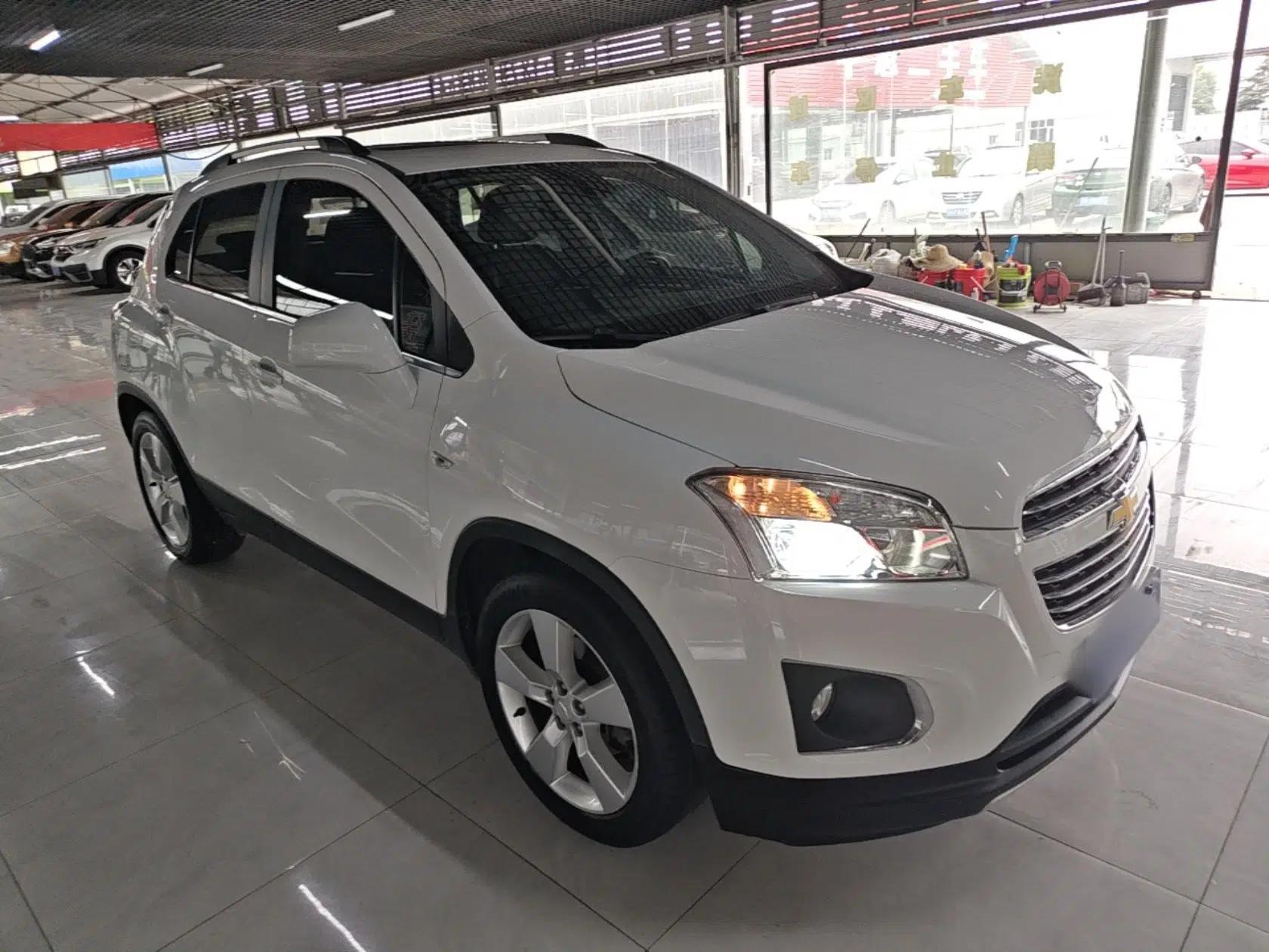 Chevrolet Trax 2016 1.4T Automatic Two-Wheel Drive Luxury Version — миниатюра 3