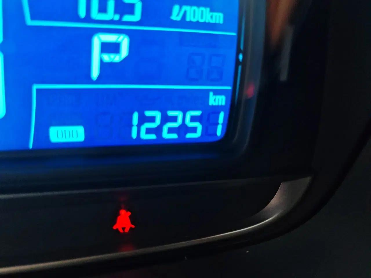 Chevrolet Trax 2016 1.4T Automatic Two-Wheel Drive Luxury Version — миниатюра 13