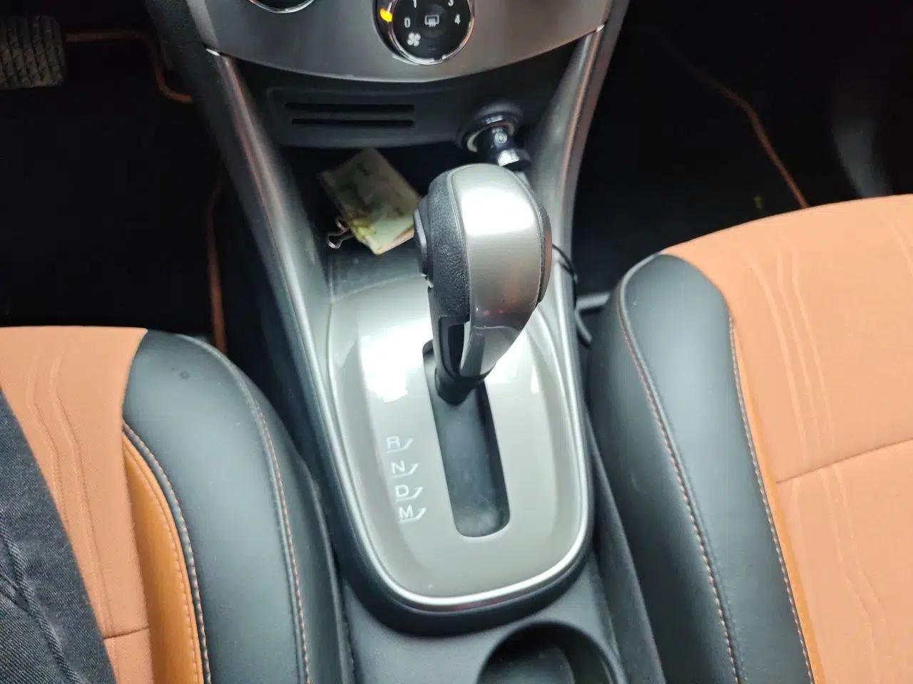 Chevrolet Trax 2016 1.4T Automatic Two-Wheel Drive Luxury Version — миниатюра 15