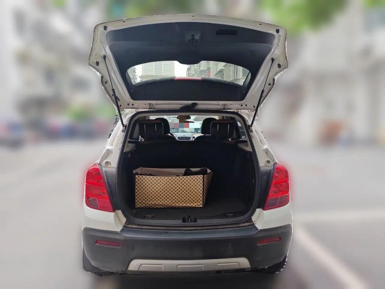 Chevrolet Trax 2016 1.4T Automatic Two-Wheel Drive Luxury Version — миниатюра 20