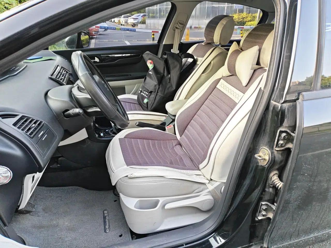 Citroen C-Quatre 2013 Sedan 1.6L Manual - Prestige Model — миниатюра 16