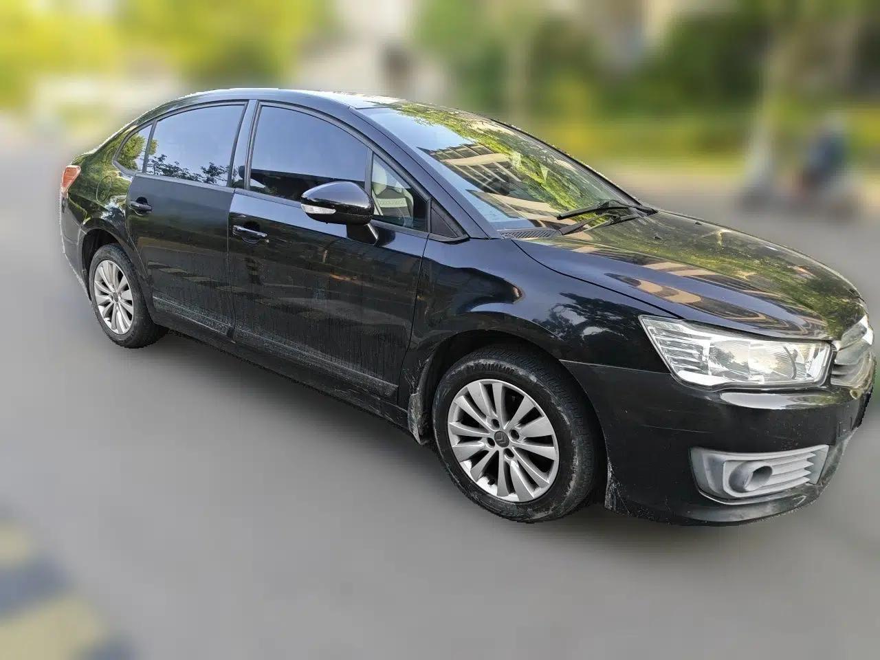 Citroen C-Quatre 2013 Sedan 1.6L Manual - Prestige Model — миниатюра 3