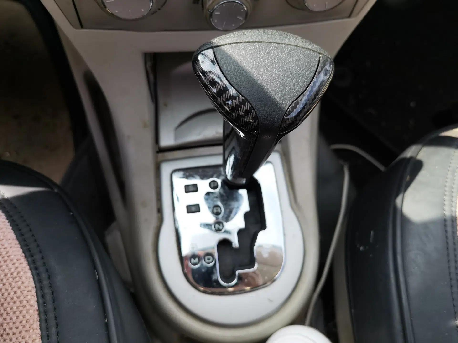 Citroen C-Quatre 2011 Sedan 1.6L Automatic Champion Edition — миниатюра 15