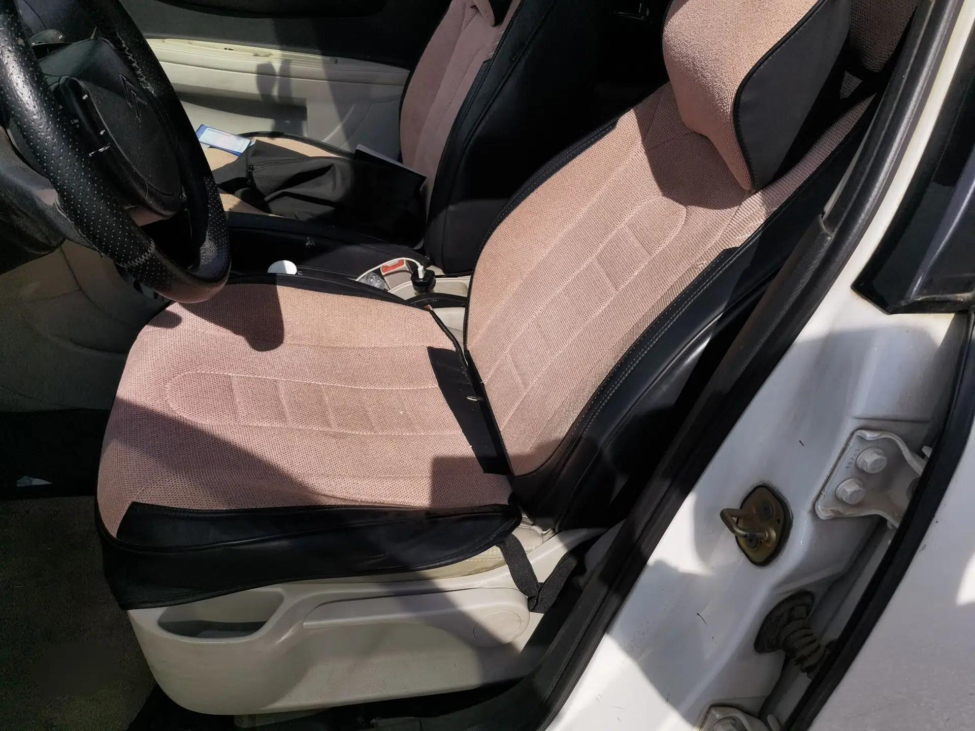 Citroen C-Quatre 2011 Sedan 1.6L Automatic Champion Edition — миниатюра 16