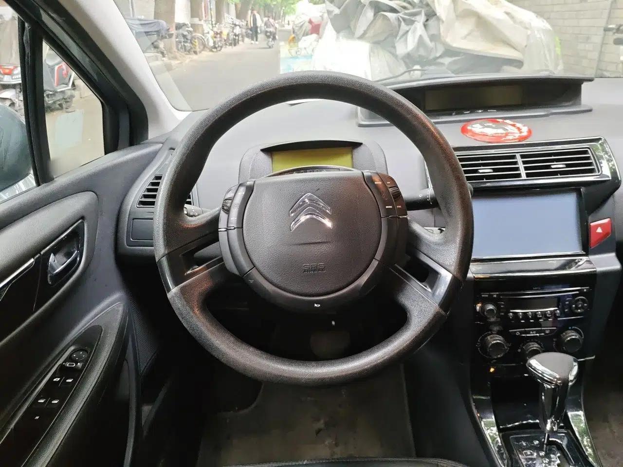 Citroen C-Quatre 2012 Sedan 2.0L Automatic Joyful Model — миниатюра 11