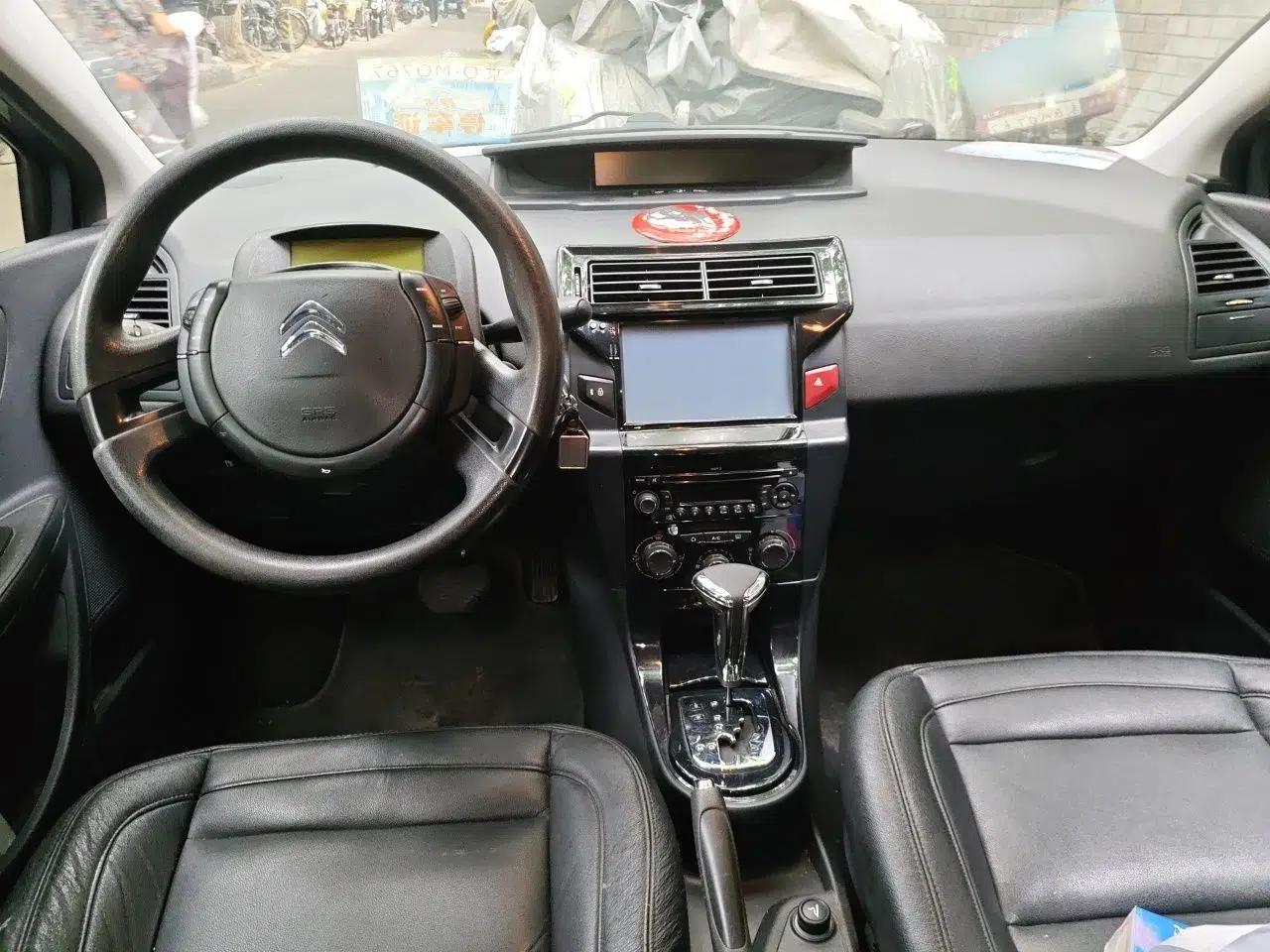 Citroen C-Quatre 2012 Sedan 2.0L Automatic Joyful Model — миниатюра 10