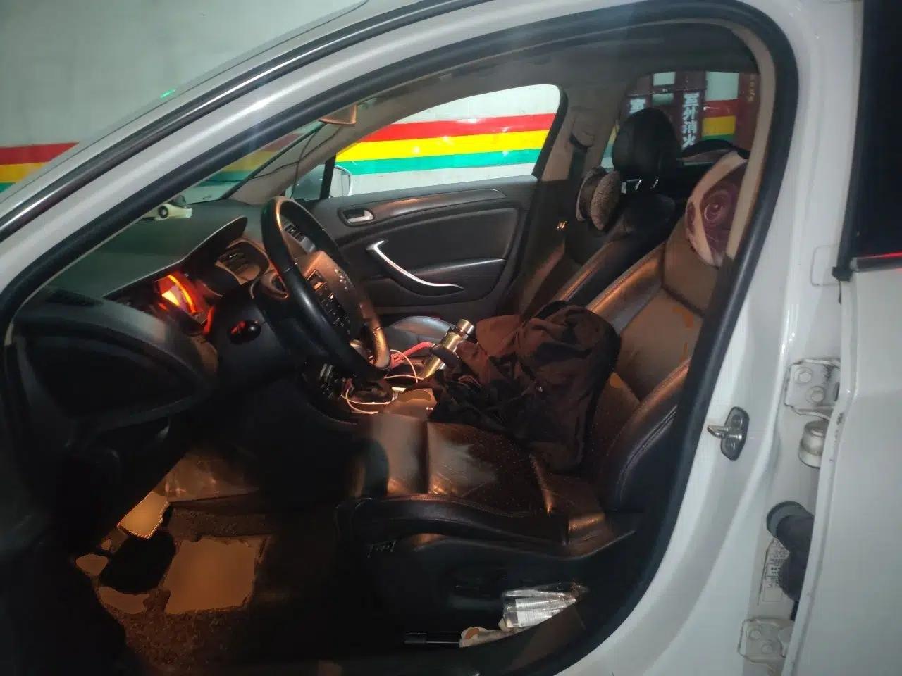 Citroen C5 2014 1.6T Automatic Prestige Model — миниатюра 16