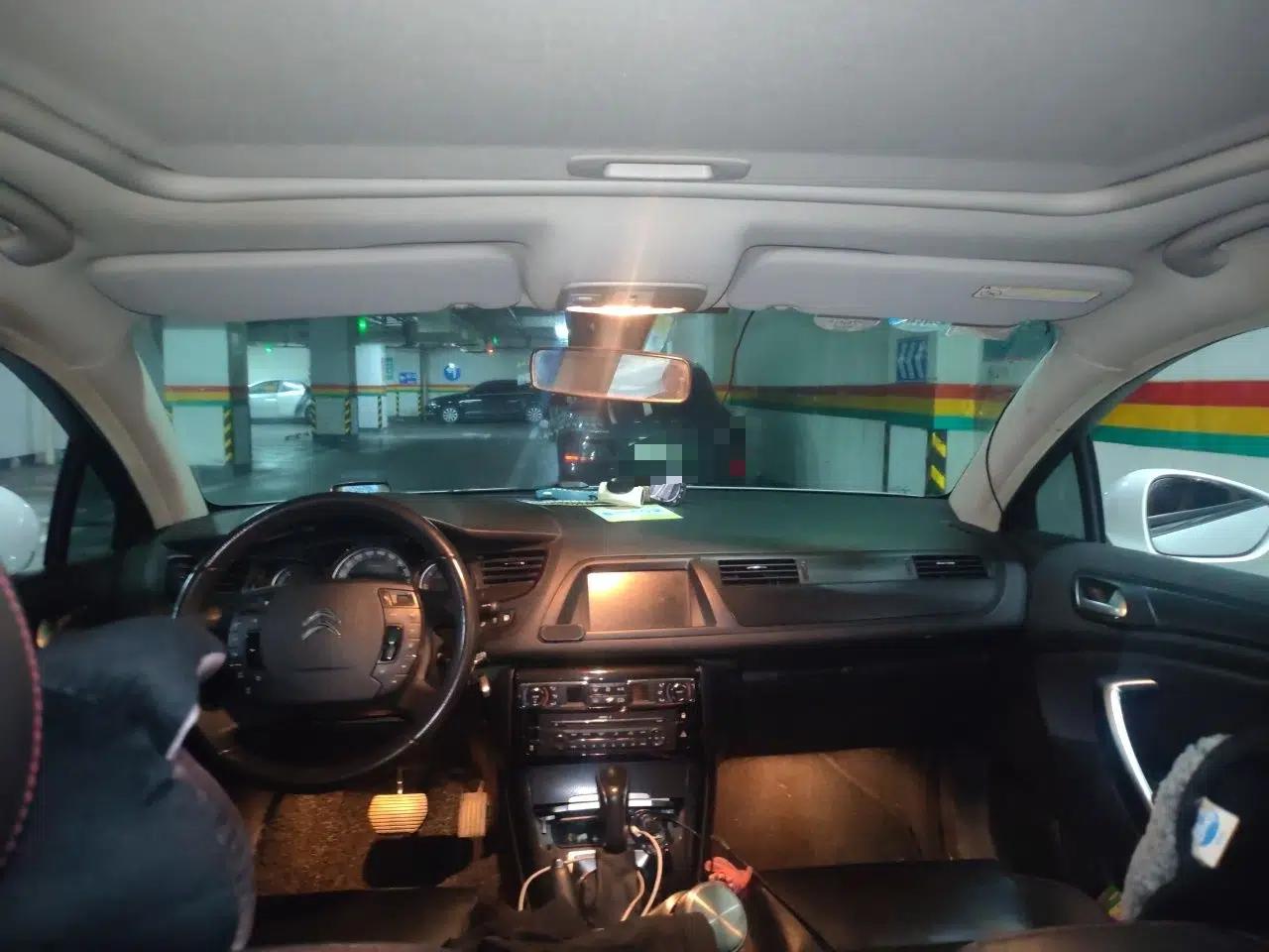 Citroen C5 2014 1.6T Automatic Prestige Model — миниатюра 19