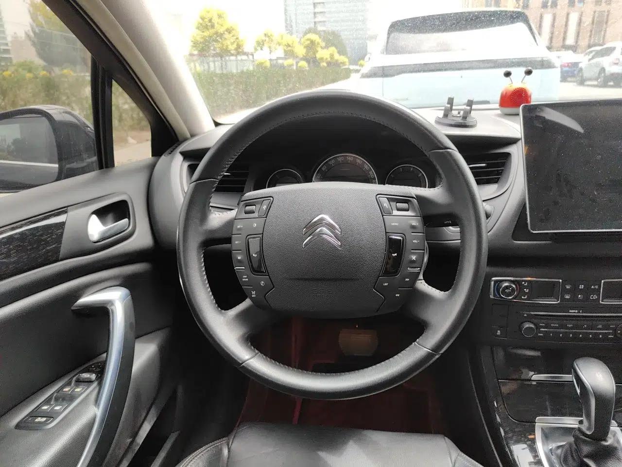 Citroen C5 2014 2.0L Automatic Luxury Edition — миниатюра 11