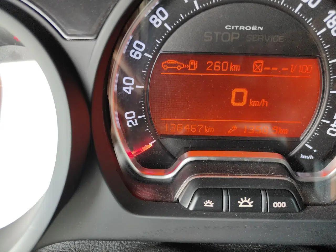 Citroen C5 2014 2.0L Automatic Luxury Edition — миниатюра 13