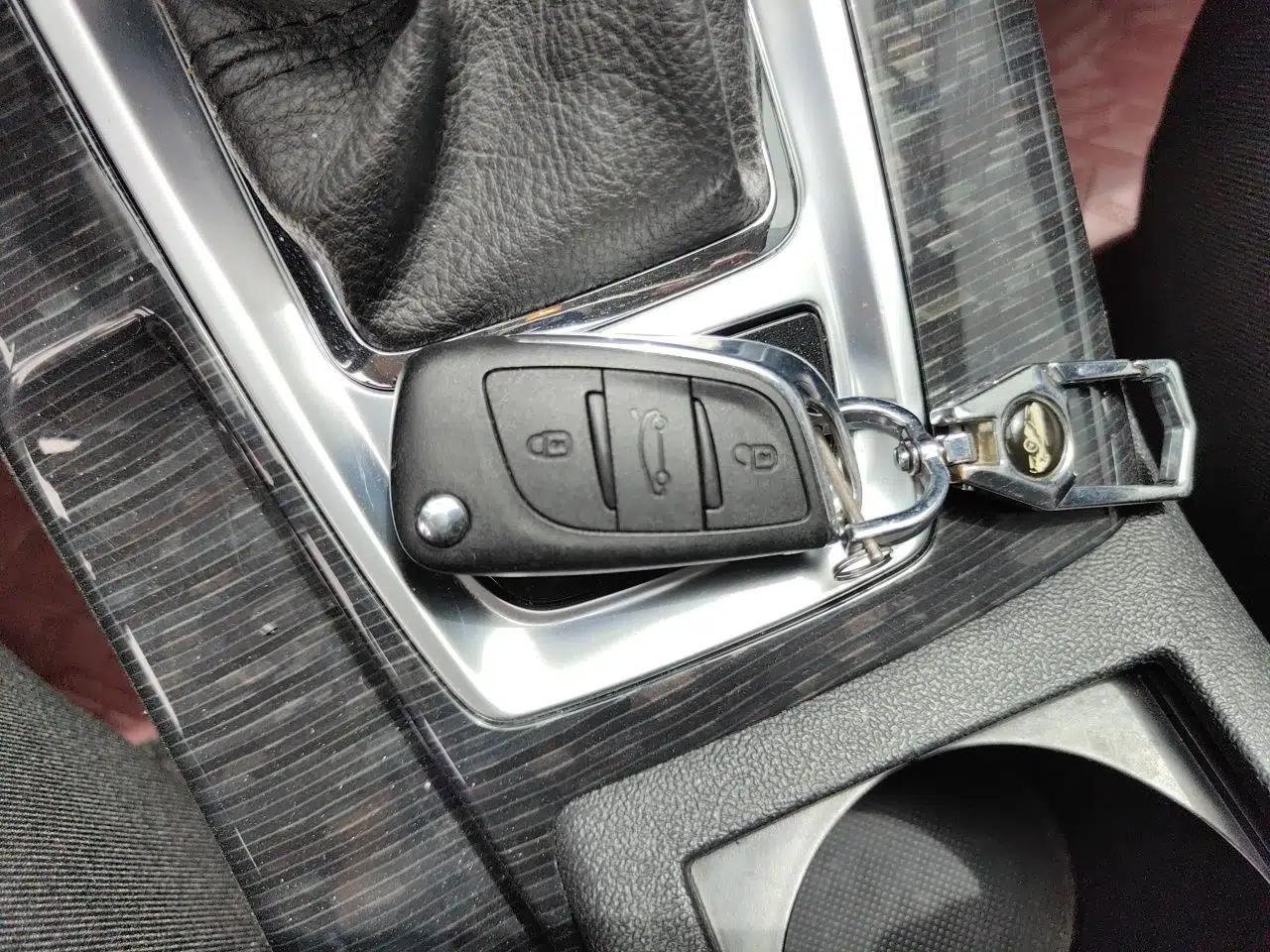 Citroen C5 2014 2.0L Automatic Luxury Edition — миниатюра 9