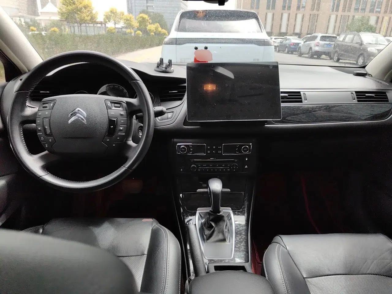 Citroen C5 2014 2.0L Automatic Luxury Edition — миниатюра 10