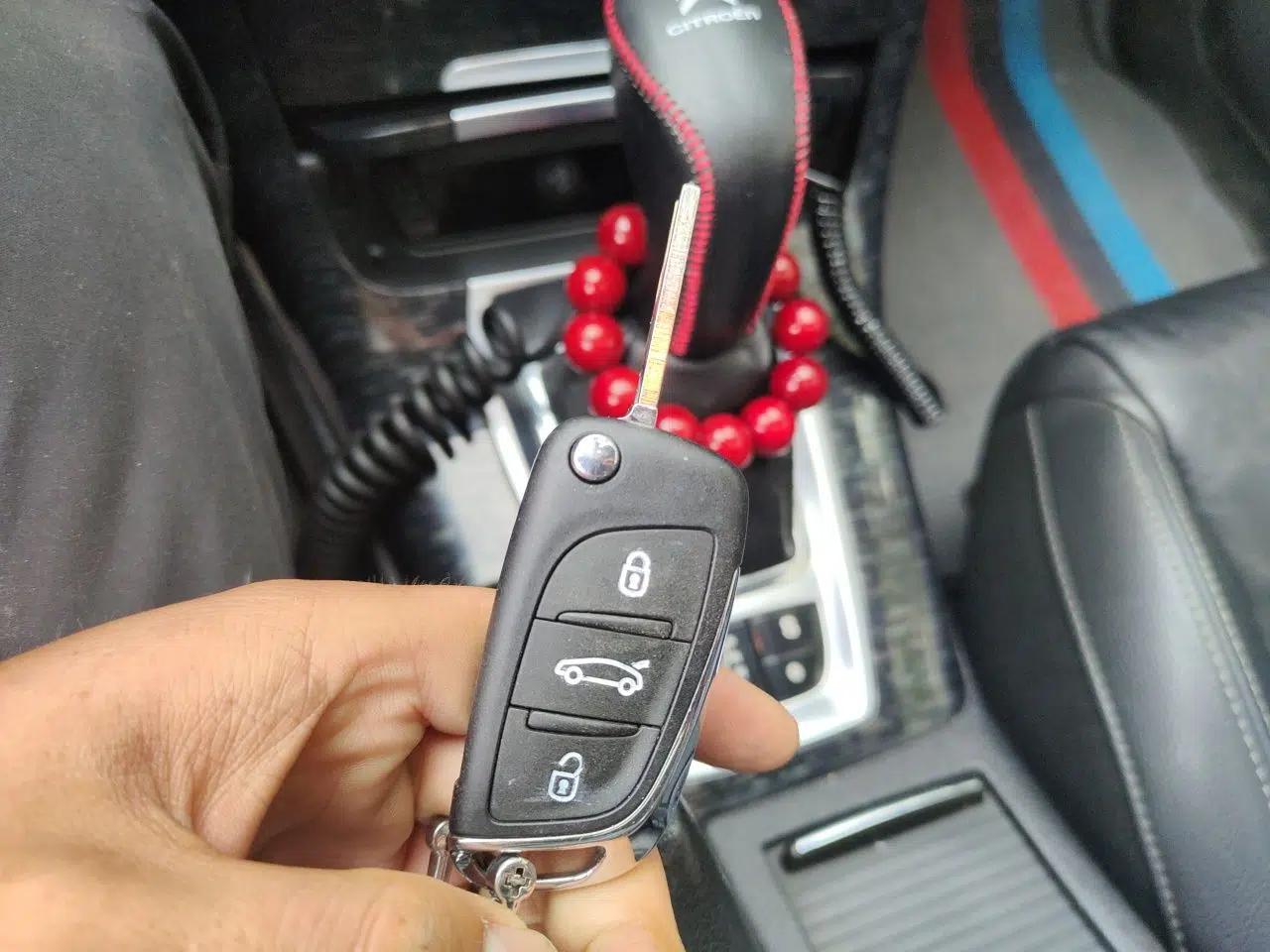 Citroen C5 2014 2.0L Automatic Luxury Edition — миниатюра 9