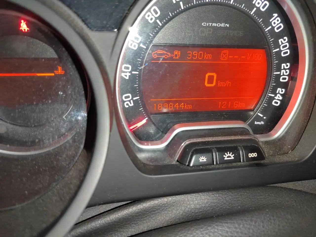 Citroen C5 2013 2.0L Automatic Luxury Model — миниатюра 13