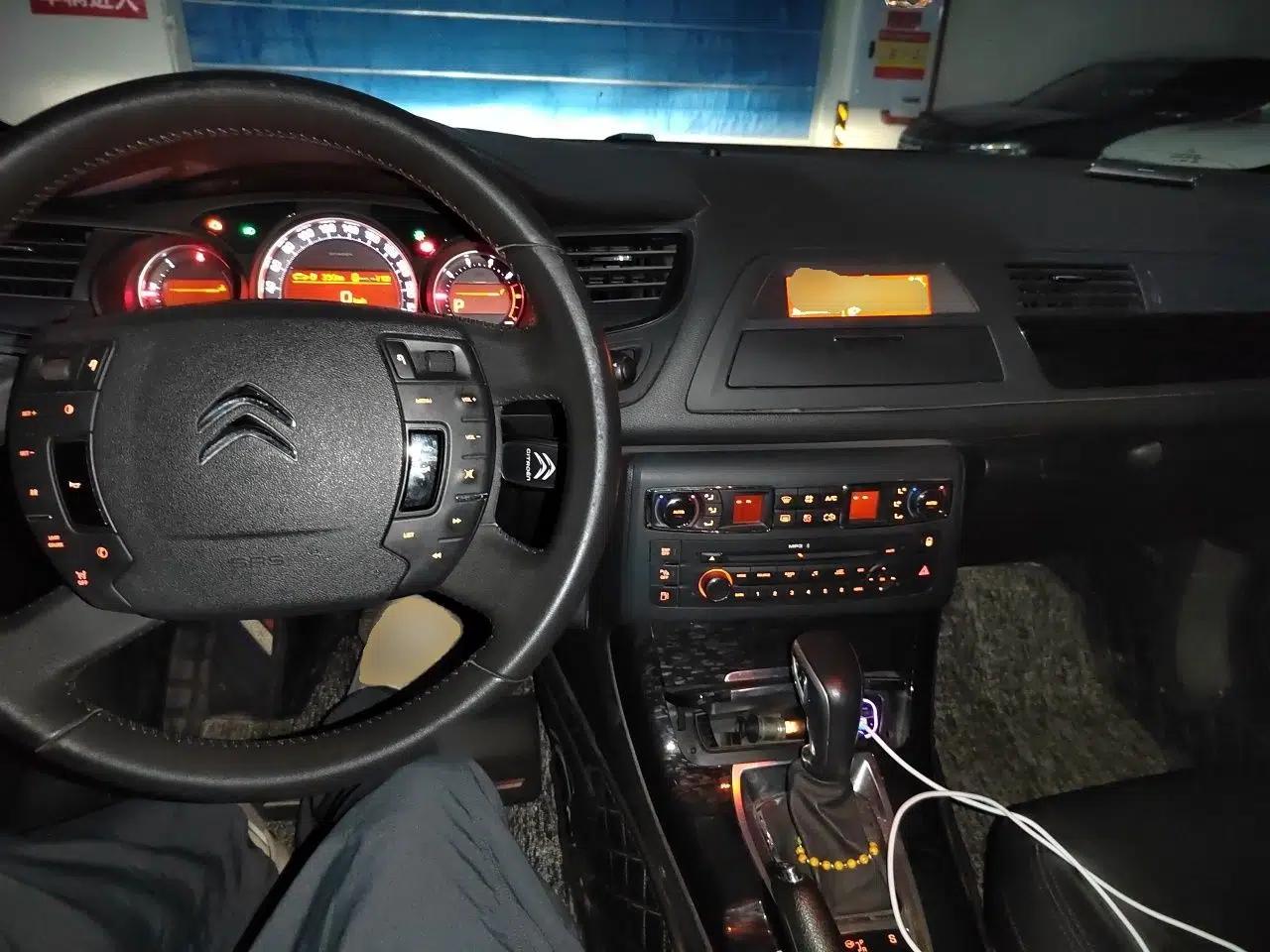 Citroen C5 2013 2.0L Automatic Luxury Model — миниатюра 10