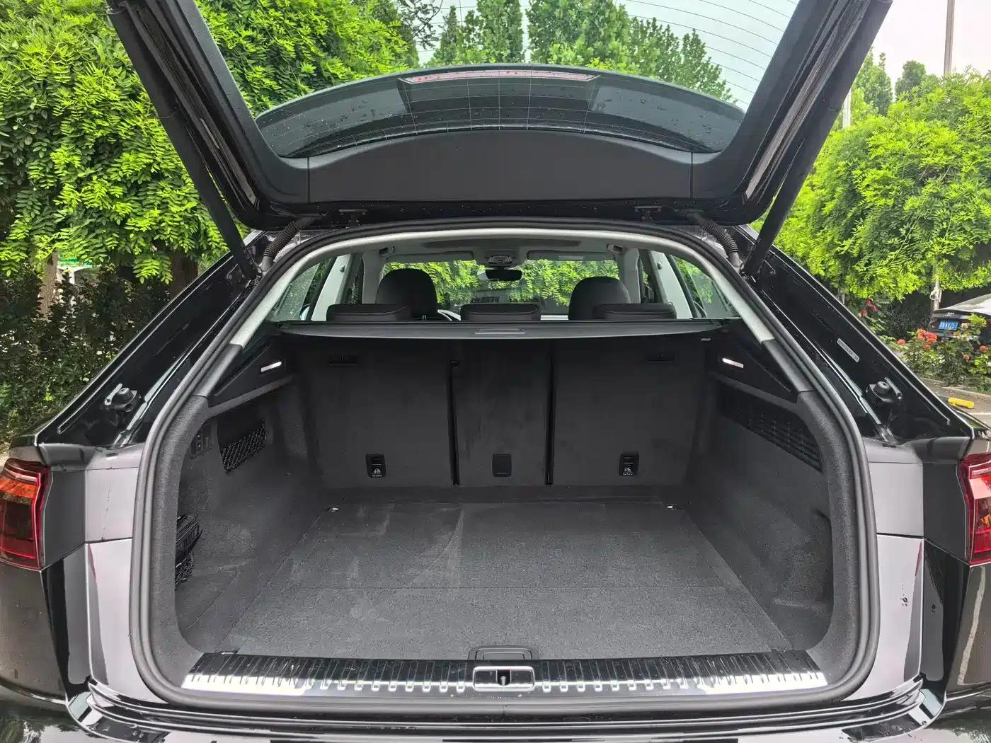 Audi Q8 2024 55 TFSI Luxury Dynamic — миниатюра 12