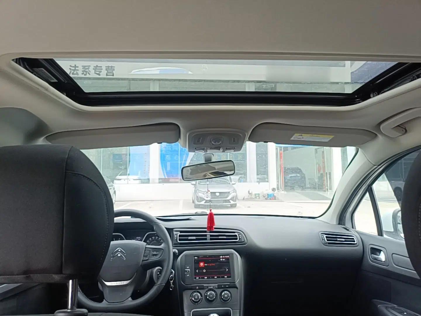 Citroen C4 Sega 2018 1.6L Manual Luxury Model — миниатюра 21