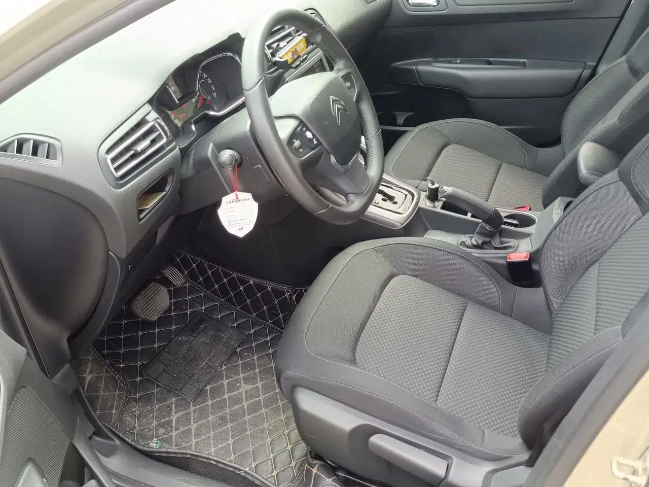 Citroen C4 Sega 2018 1.6L Automatic Luxury Model — миниатюра 17