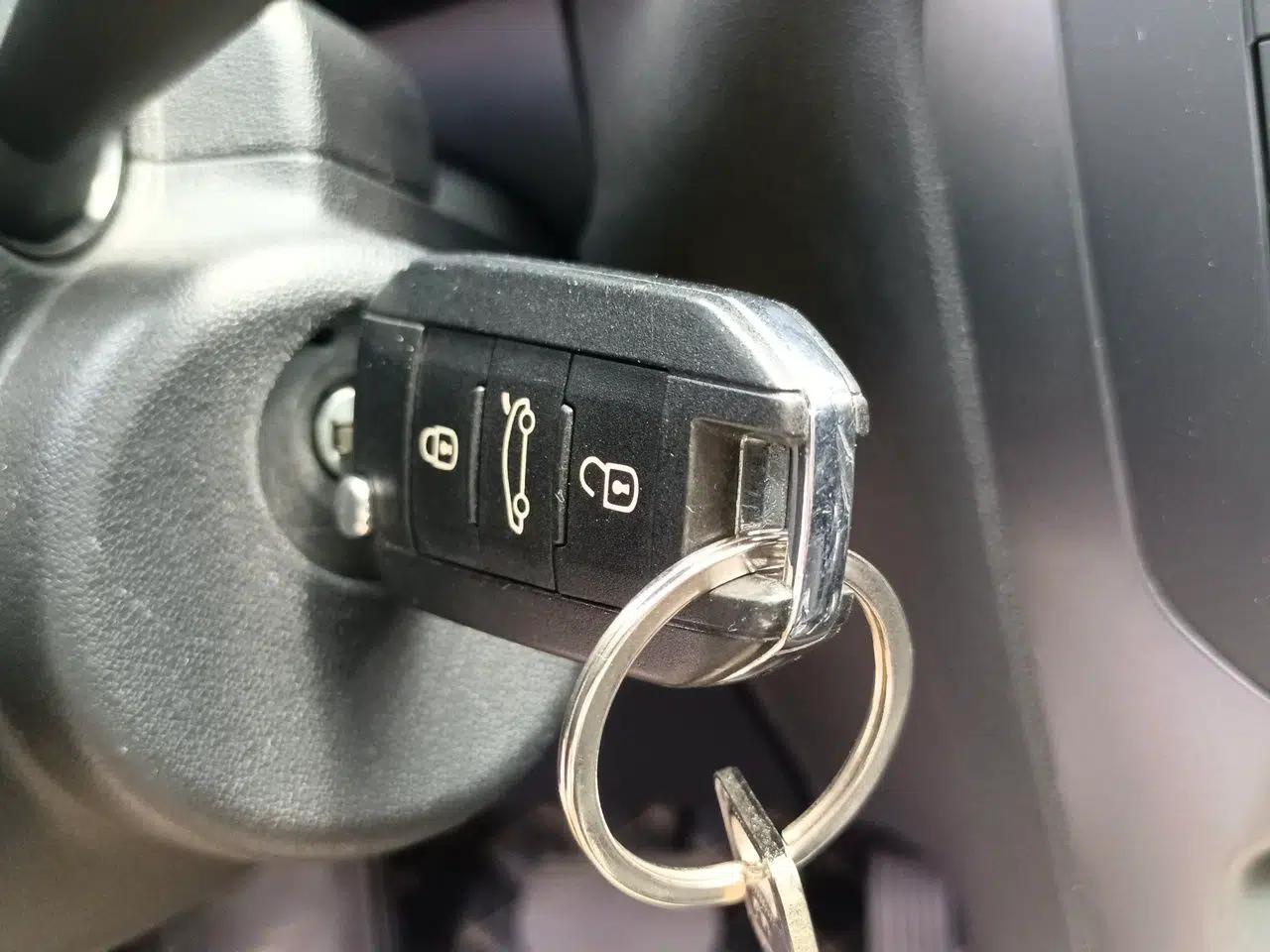 Citroen C4 Sega 2018 1.6L Automatic Luxury Model — миниатюра 9