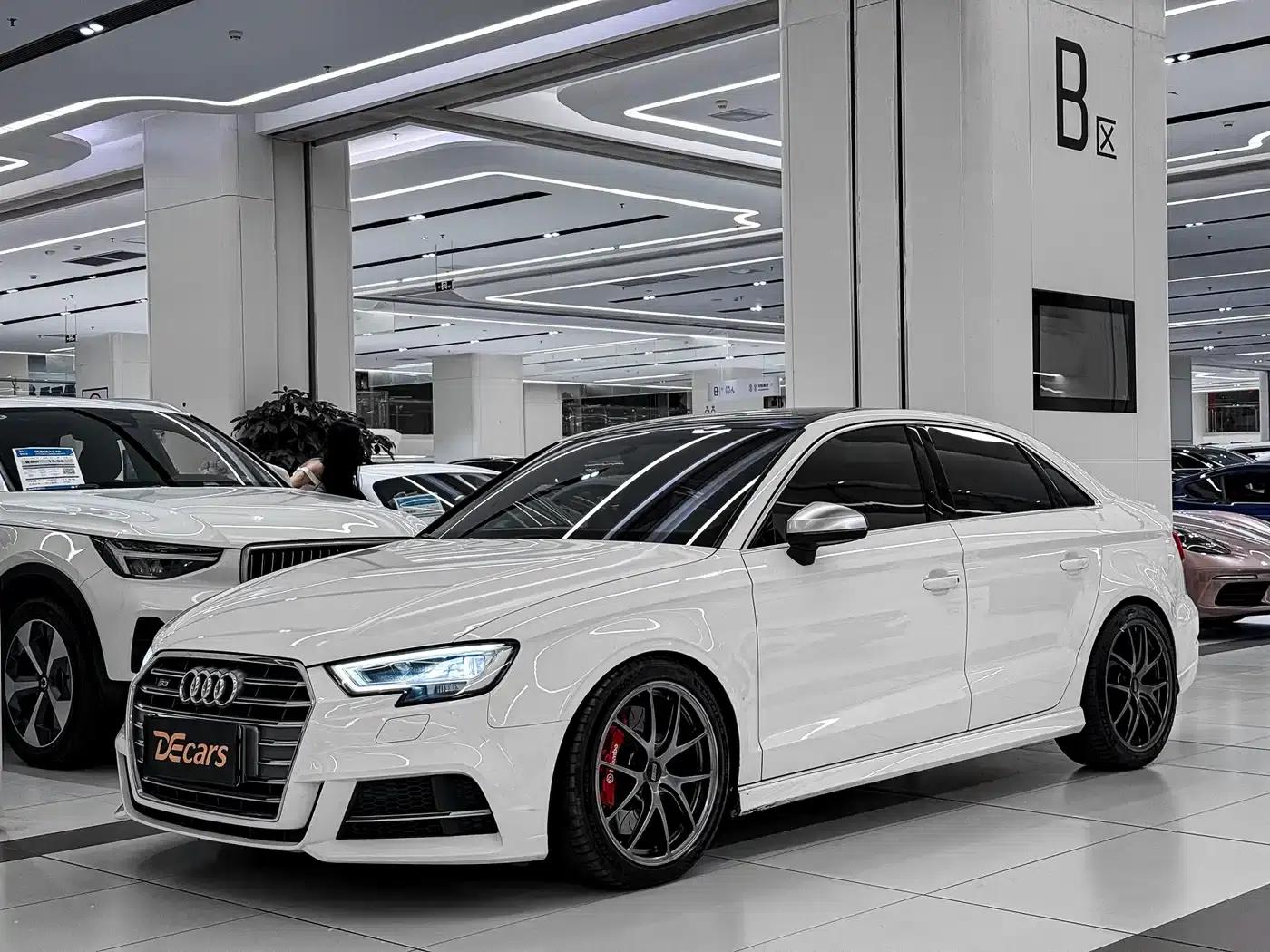 Audi S3 2017 Facelift S3 2.0T Limousine — миниатюра 1