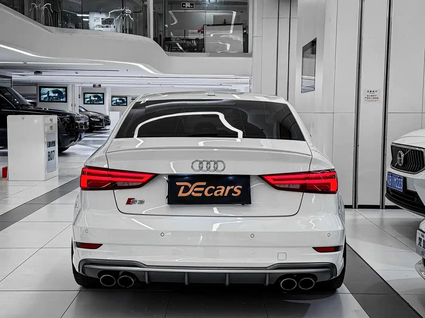 Audi S3 2017 Facelift S3 2.0T Limousine — миниатюра 3