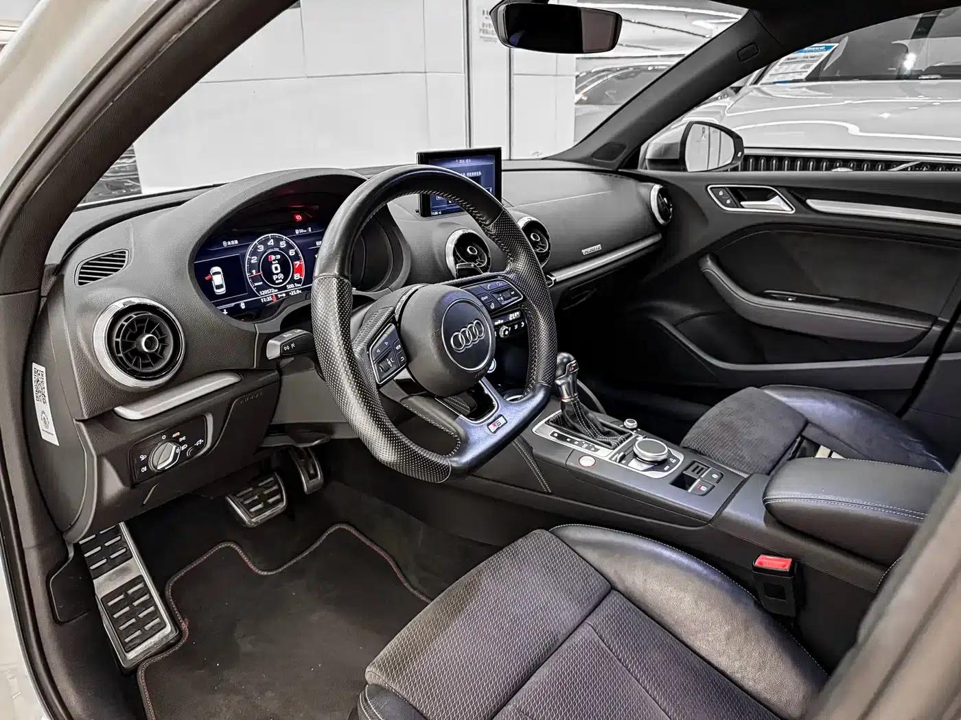 Audi S3 2017 Facelift S3 2.0T Limousine — миниатюра 6